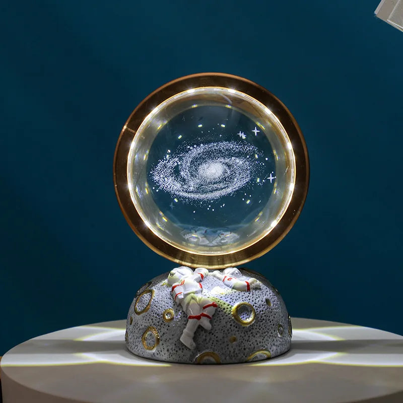 Astronaut 3d Engraved Crystal Ball, Rotatable Night Light, Creative Astronaut Office Desk Ornament, Festival Gift Oasis Select Milky Way 10x6.5x6.5cm USB
