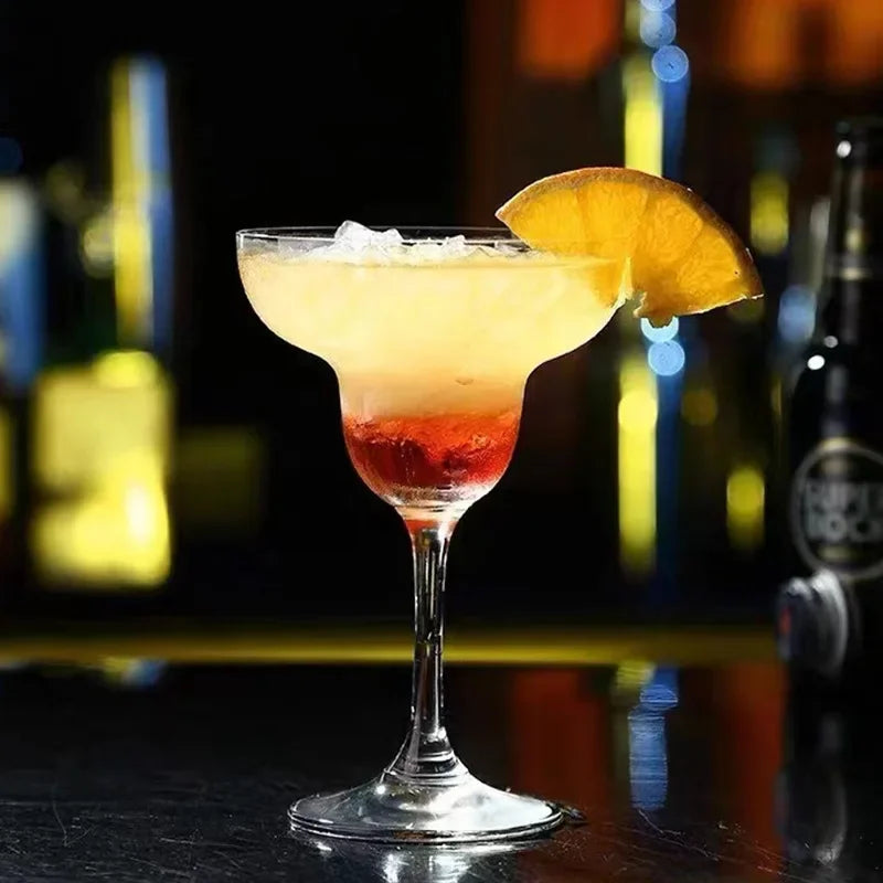 Triangle Glass Cocktail Glass Martini Creative Tall Glass Bar Classic Mixers Oasis Select 240ML 1 M