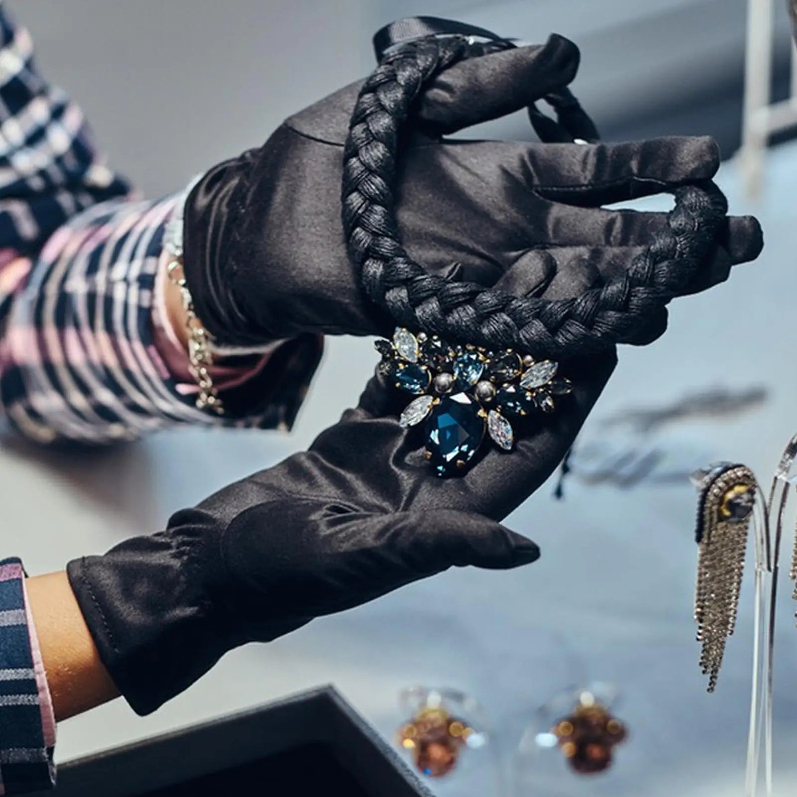 1Pair Practical Jewelry Gloves Wrist Length Gloves Black Gloves Work for protection Coin Inspection Gloves for Fetching Jewels Oasis Select