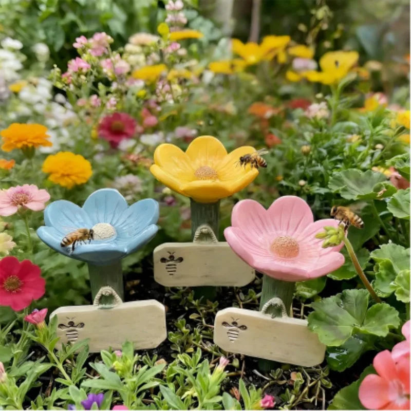 Flower Shape Watering Stations Bee Waterers For Garden Bee Pollinator Feeder Drinking Cups Colorful Butterfly Hygienic Cups Oasis Select