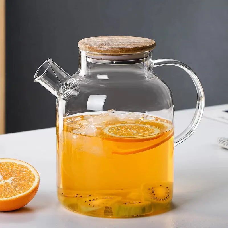 High-capacity Borosilicate Glass Pitcher with Bamboo Lid, Heat-Resistant Stovetop Safe Teapot for Hot Cold Drinks, Fruit Juice Oasis Select >1L 1800ML