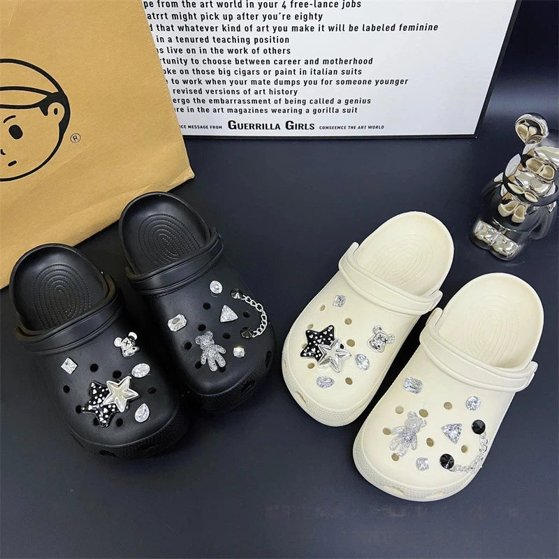 Fashionable shoe accessory set, made of metal, with a shoe chain clasp, removable, suitable for sandals and flip-flops. Oasis Select