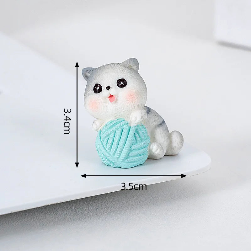 Naughty Resin Small Cat Figurine Mini Cartoon Kitten Ornaments 3D Cat Desktop Decoration Creative Car Mounted Figurines Oasis Select Style J