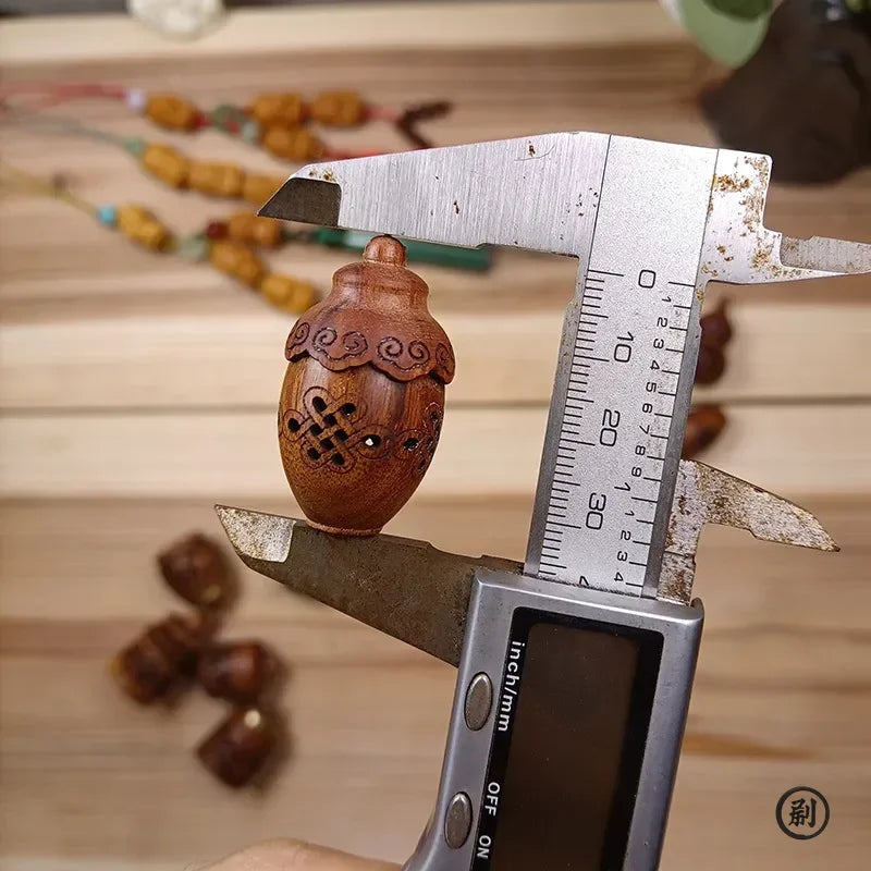 Wood Hollow Carved Aromatherapy Bottle Mini Vase Pagoda Car Hanging Decoration Fragrance Diffuser Bottle Sealed Jar Pendant Oasis Select