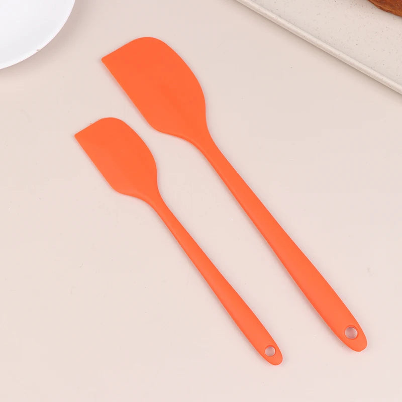 2Pcs Silicone Spatula Set Cake Butter Cream Spatula Kitchen Baking Mixing Tool Non Stick Scraper Chocolate Spreader Smoother Oasis Select Orange