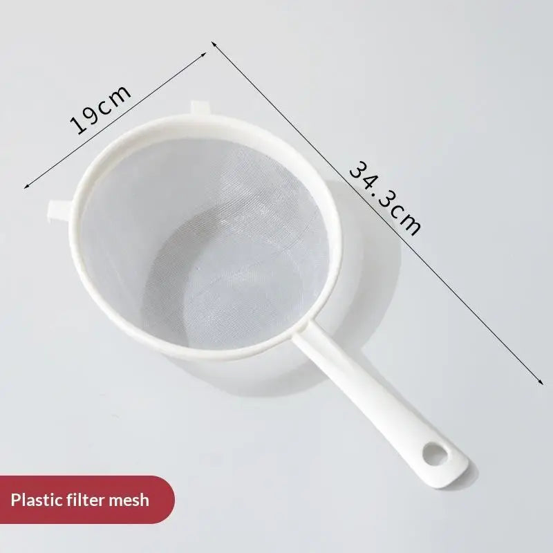 Food Grade Plastic Handheld Flour Sifter Reusable Fine Mesh Strainer for Tea Juice Powder Kitchen Baking Oasis Select 19cm A7