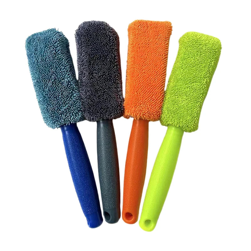 Versatile Auto Washing Kit: Microfiber Car Wheel Brush with Sturdy Plastic Handle Oasis Select