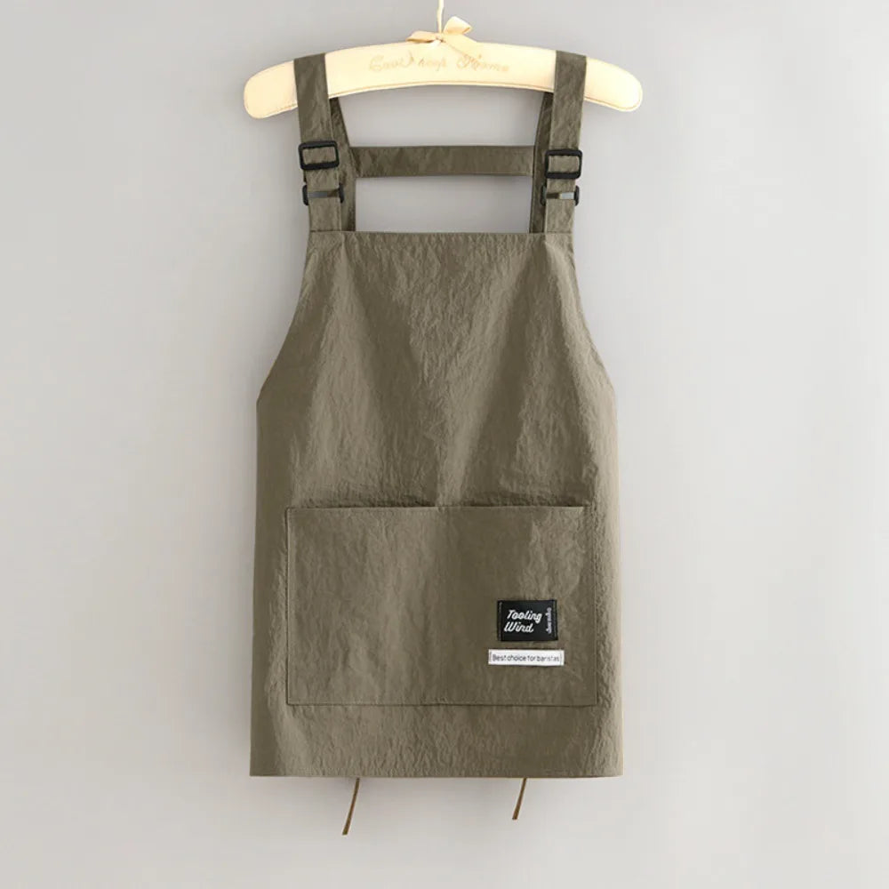 Professional Barber Apron – Waterproof, Breathable, 2 Sizes & Pocket