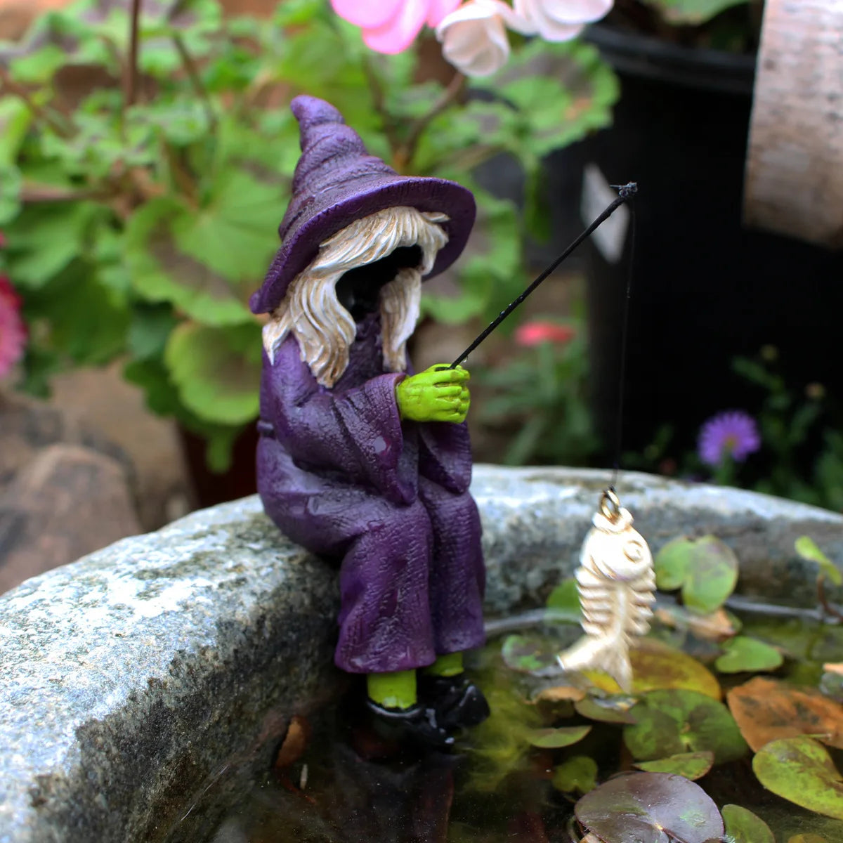 Halloween and Ghost Festival Fishing Witch Resin Handicraft Display Fishing Fish Tank Display Decoration Oasis Select