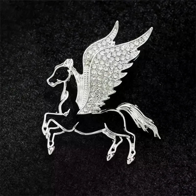 Fashion Rhinestones Alloy Horse With Wings Brooch Zodiac Pony Pins Women Men Clothing Accessory Suit Lapel Corsage New Year Gift Oasis Select