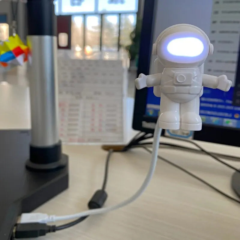 2pcs Astronaut USB Night Light Voice Control Mini LED USB Plug Eyes Protection LED Sound Sensor Bedroom Reading Desk Lamp Gift Oasis Select