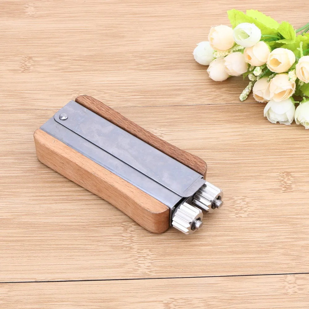 Beekeeping Wire Tensioner – Stainless Steel & Wooden Handle Beekeeping Wire Tool Oasis Select