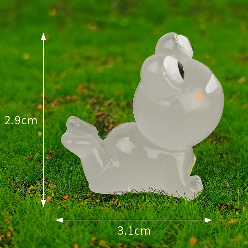 1Pc Mini Fluorescent Little Frog Ornament Miniature Figures Tiny Frog Resin Handicraft Micro Dollhouse Decoration Oasis Select 01