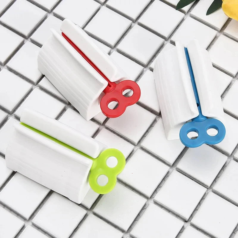 1/2Pcs Toothpaste Squeezer Portable Manual Squeeze With Rolling Tube Facial Cleanser Dispenser Holder Home Bathroom Accessories Oasis Select