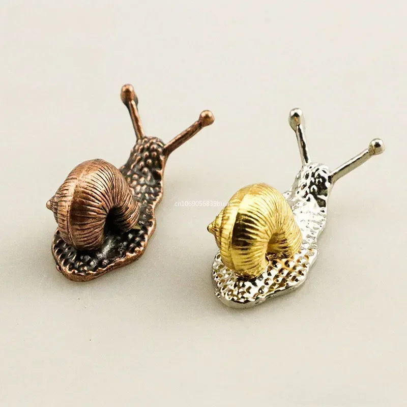 Mini Ash Catcher Gourd Snail Lotus Holder Creative Incense Holder Made of Brass Household Japanese Buddhism Gadgets Ornaments Oasis Select