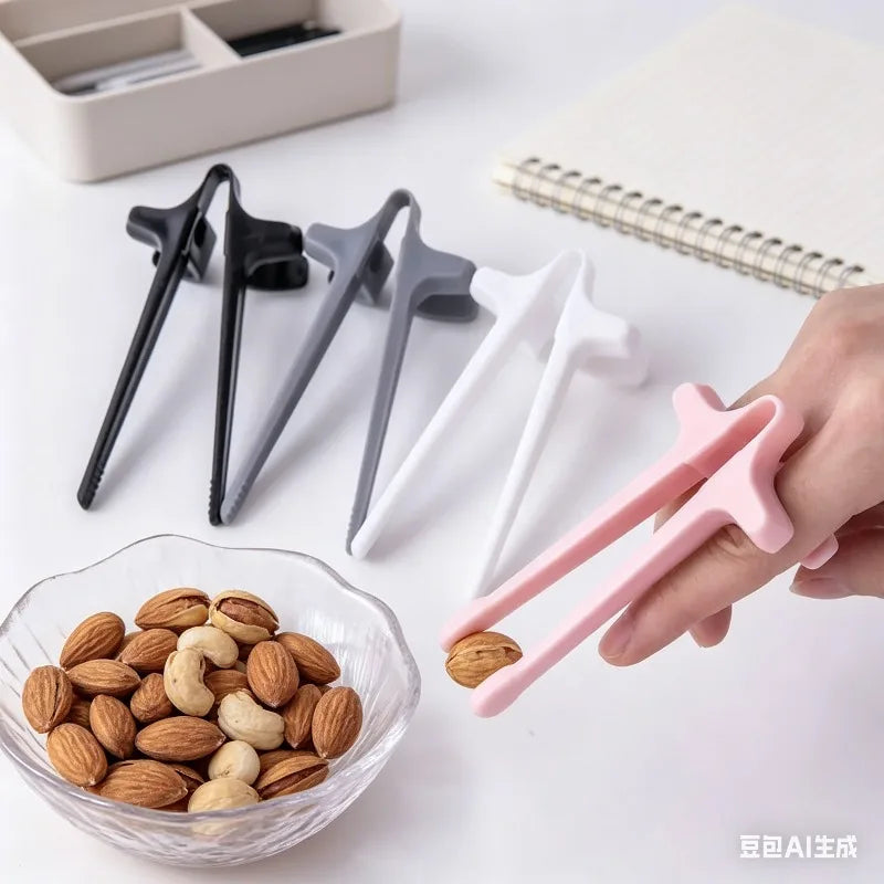 1pcs Finger Chopsticks Lazy Snack Clip for Gamers Hand-Free Eating Tool Avoid Dirty Hands Creative Snack Tongs Tableware Oasis Select