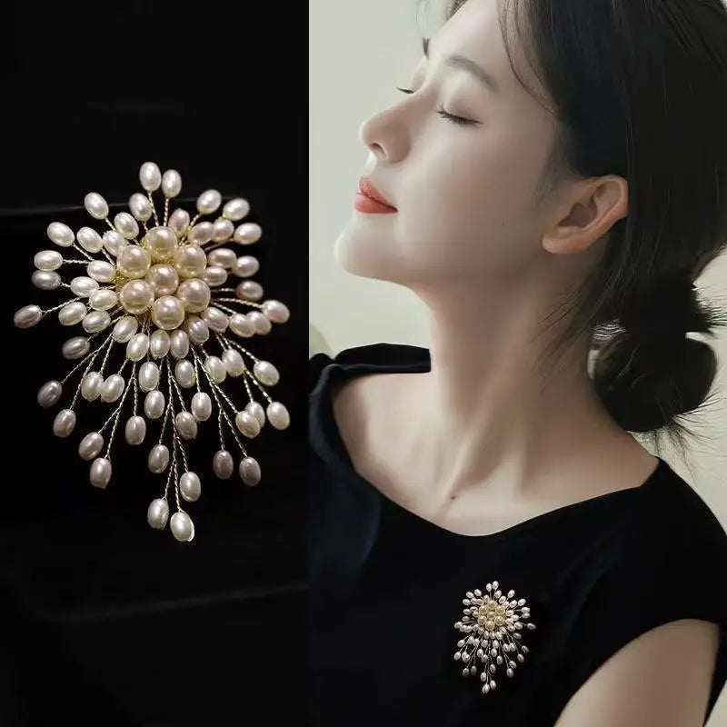 Creative Flower Brooch with Pearl Tassel, Alloy Corsage Pin, Versatile Accessory for Clothes, Backpacks and Scarves Oasis Select