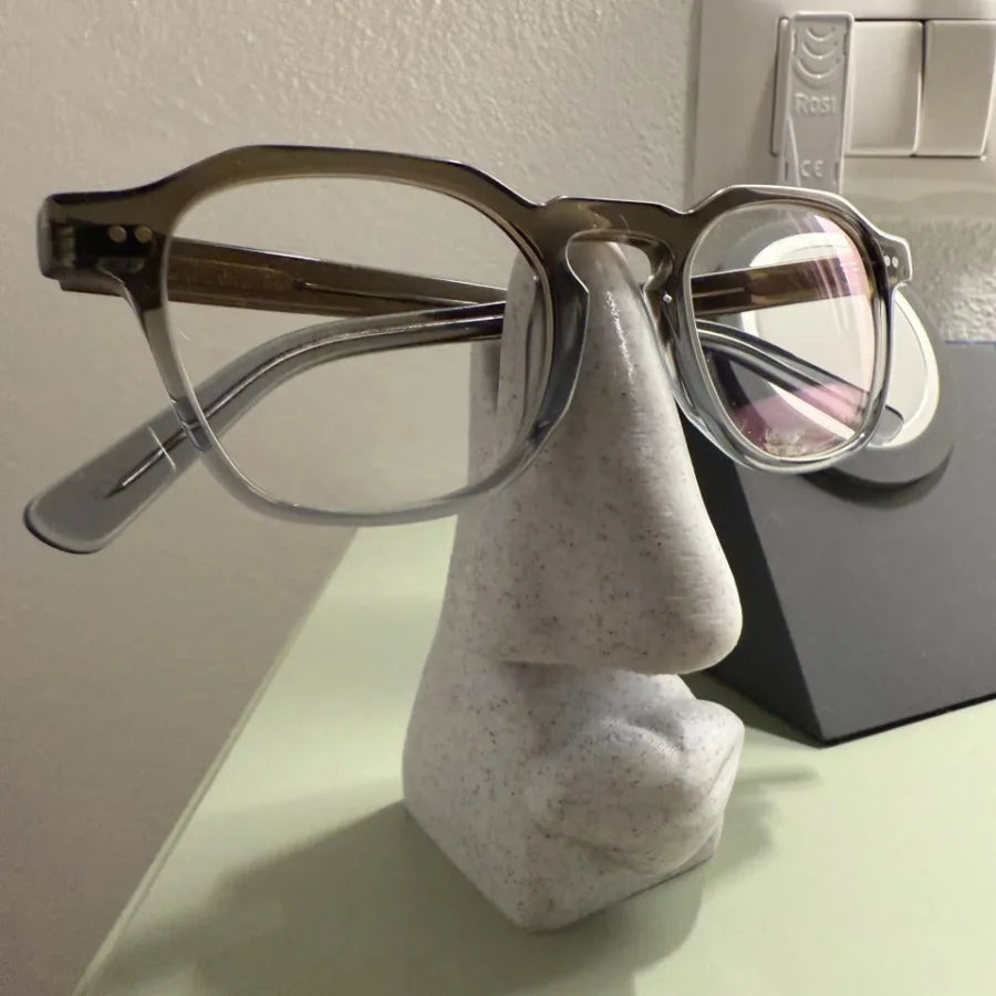 Nose Lips Shape Eyeglasses Stand Holder Eyewear Display Creative Desk Decor Decorative Glasses Stand Abstract Face Sculpture Oasis Select