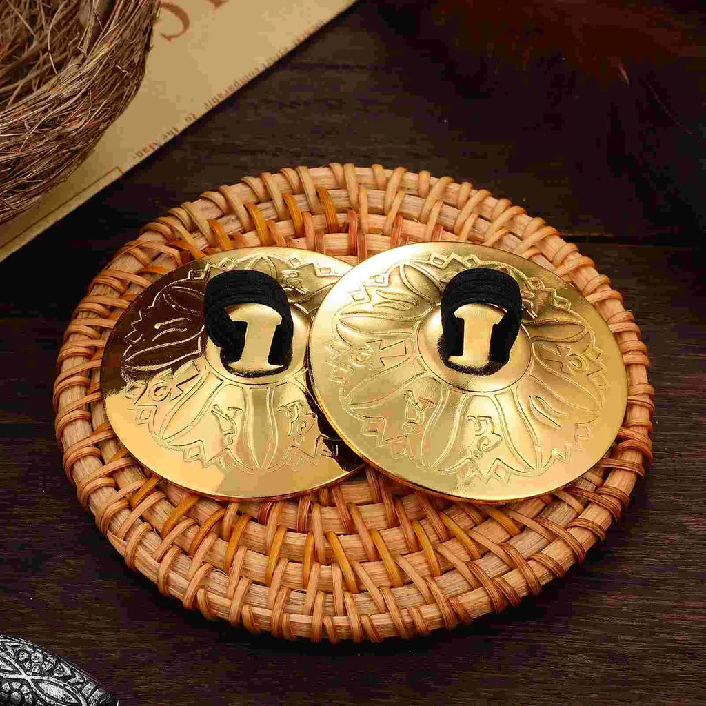 2pcs Copper Finger Cymbals Small Finger Cymbals Belly Dancing Mini Cymbals Musical Instrument Saucers Oasis Select