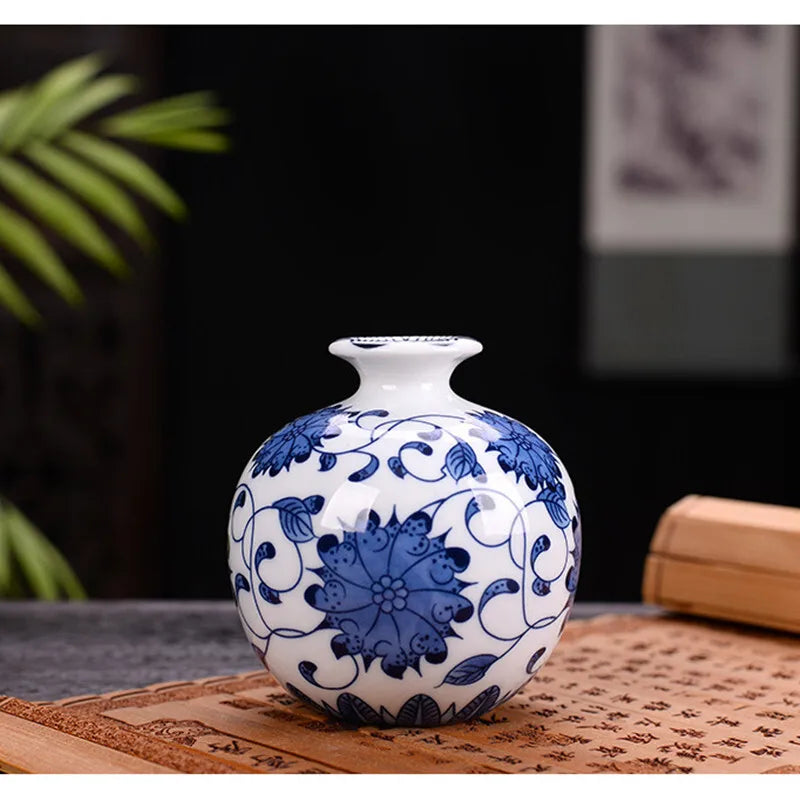 Chinese Table Antique Blue White Porcelain Vase Decoration Crafts