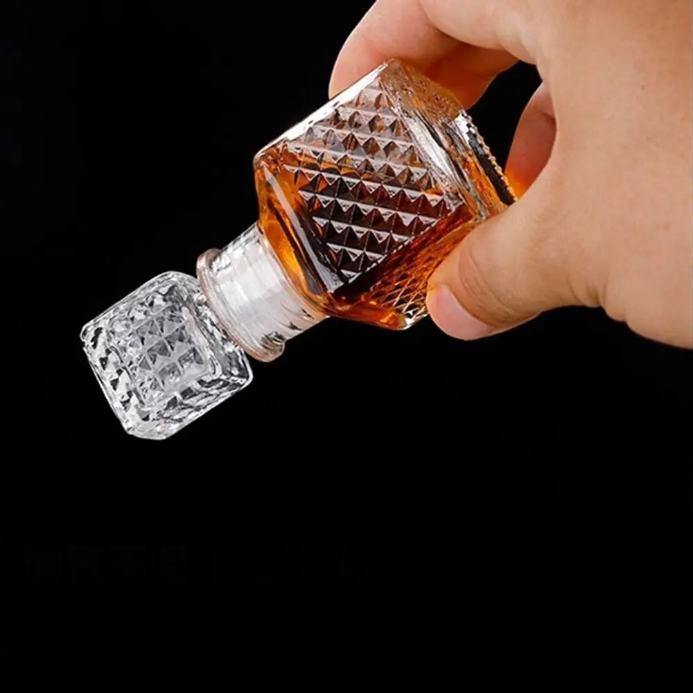 Mini Spirit Alcohol Liquor Bottle 50ml Transparent Glass Whiskey Decanter Handmade Diy Gift Bottles Perfume Glass Container Oasis Select