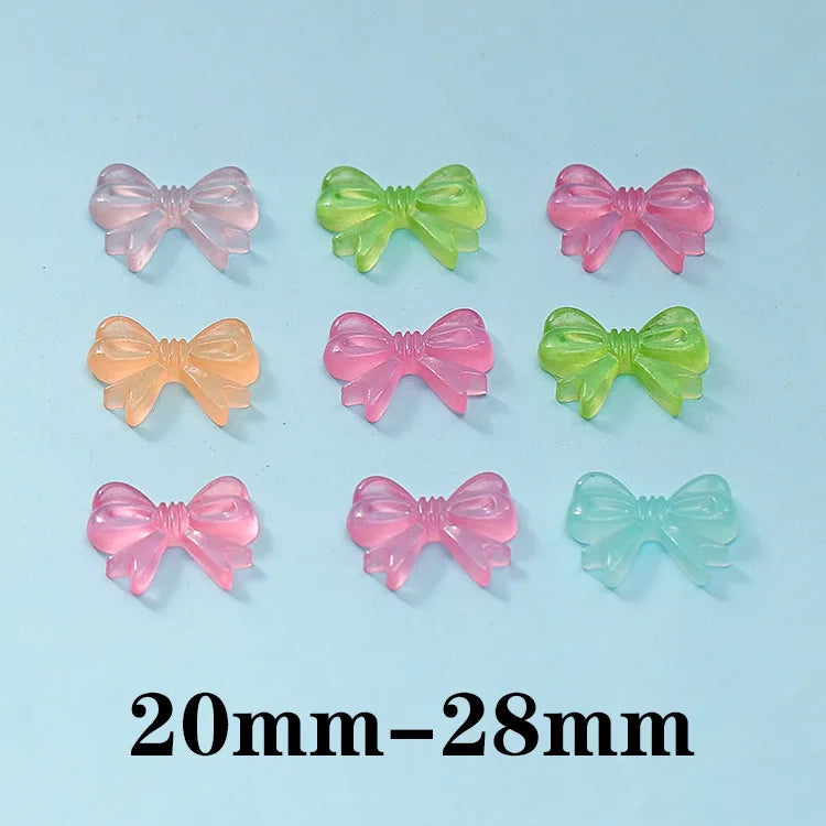 Glow-in-the-dark Kung Fu Chicken Simulation Resin Yellow Chicken Cartoon Animal Small Decoration Children Toy Gift Oasis Select luminous bow 50 PCS