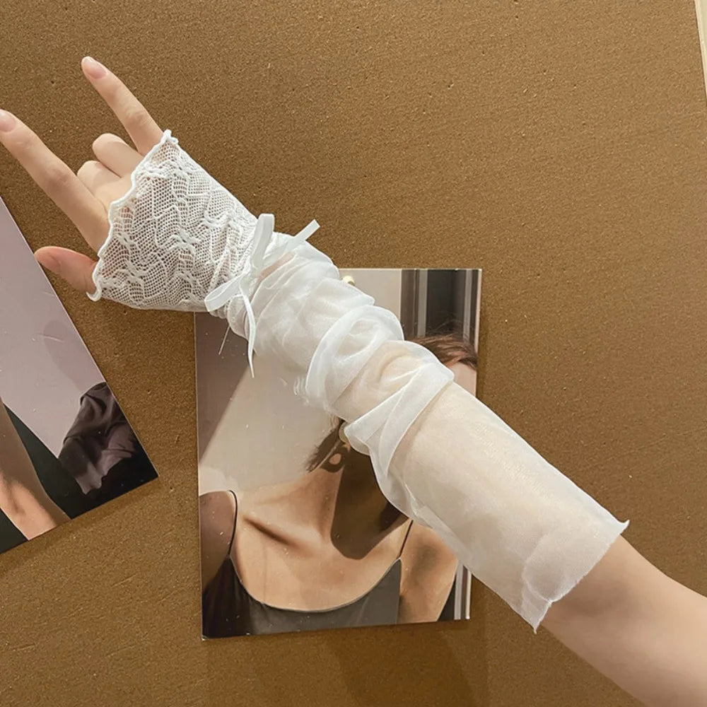 Kawaii Lace Ruffle Arm Sleeves Fishnet Design Elastic Cuff Lace Gloves Bowknot Strapping Fingerless Gloves Girl Oasis Select White-A