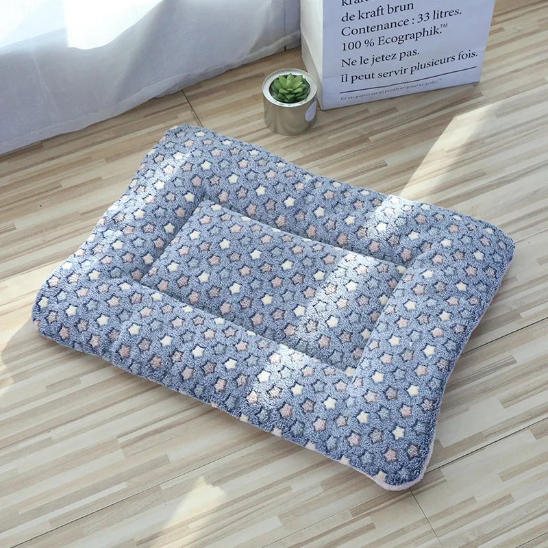 Thickened Plush Mat, Cat Bed, Cat Sleeping Mat, Dog Bed, Coral Fleece Dog Blanket, and Cotton Pad for Warmth Oasis Select Deep Grey Star XXXL 100x70cm