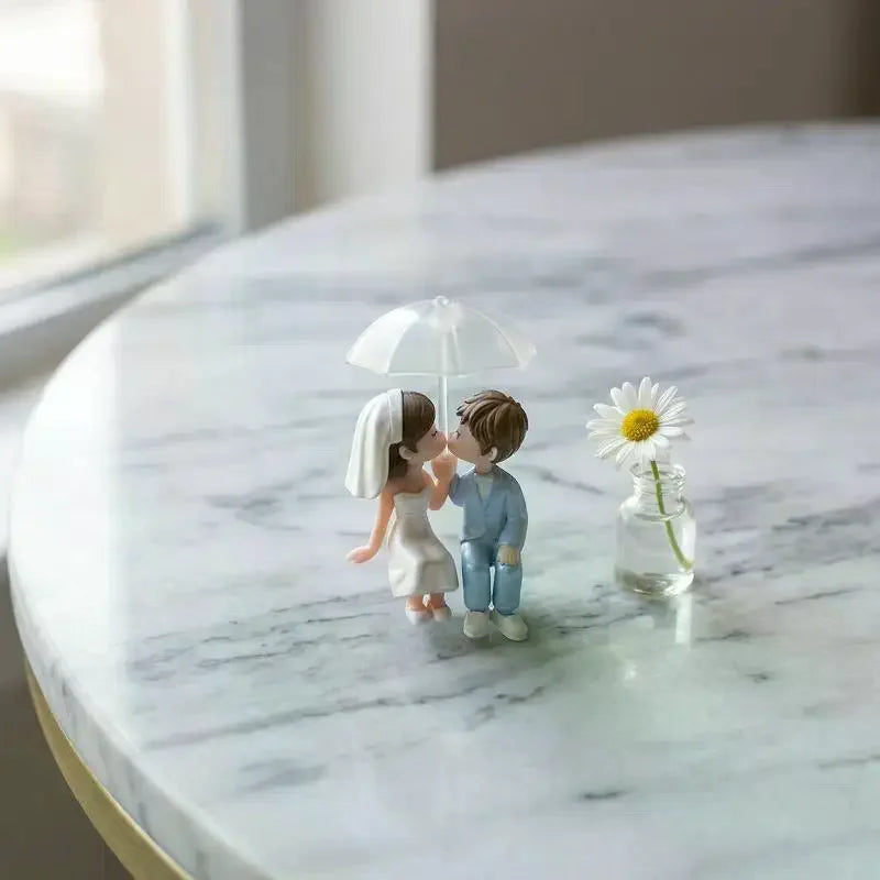Mini Doll Umbrella-Holding Kissing Couple Figurines Ornament Lovers Figure Cake Decorations DIY Miniatures Desktop Decor Gifts Oasis Select