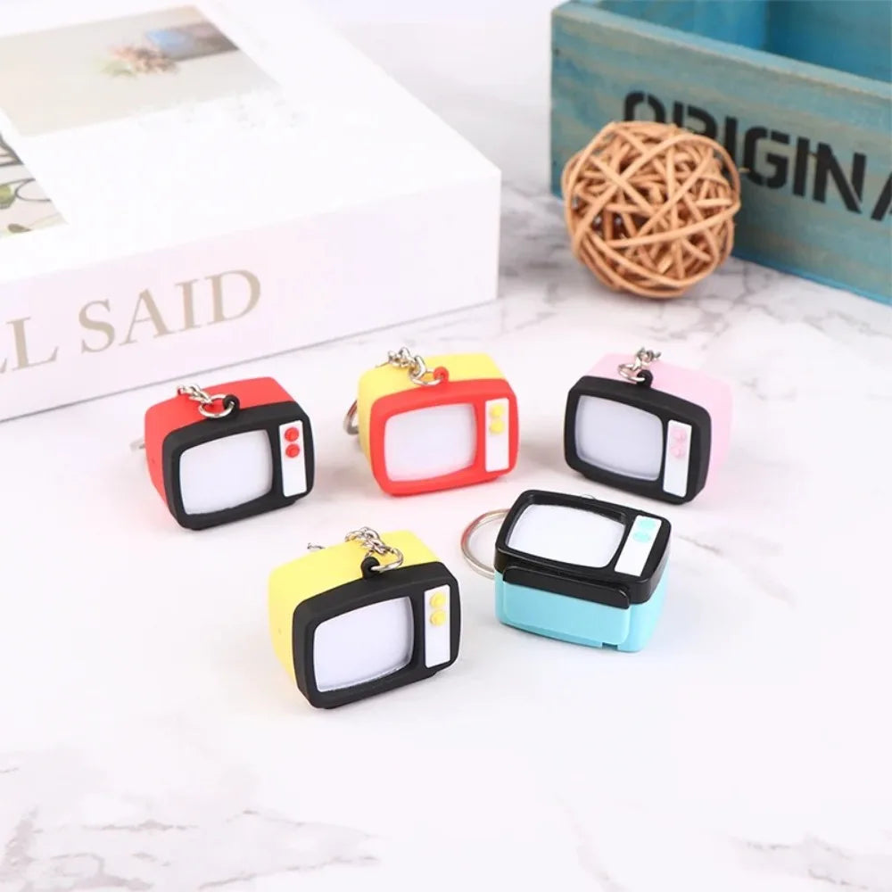 Creative Retro Television Keychain Model Keychain Pendant Creative Children Miniature Television Tv Led Keychain Home Oasis Select