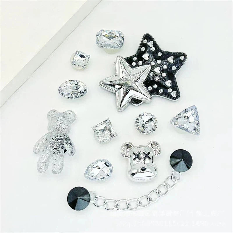Fashionable shoe accessory set, made of metal, with a shoe chain clasp, removable, suitable for sandals and flip-flops. Oasis Select CJ-058