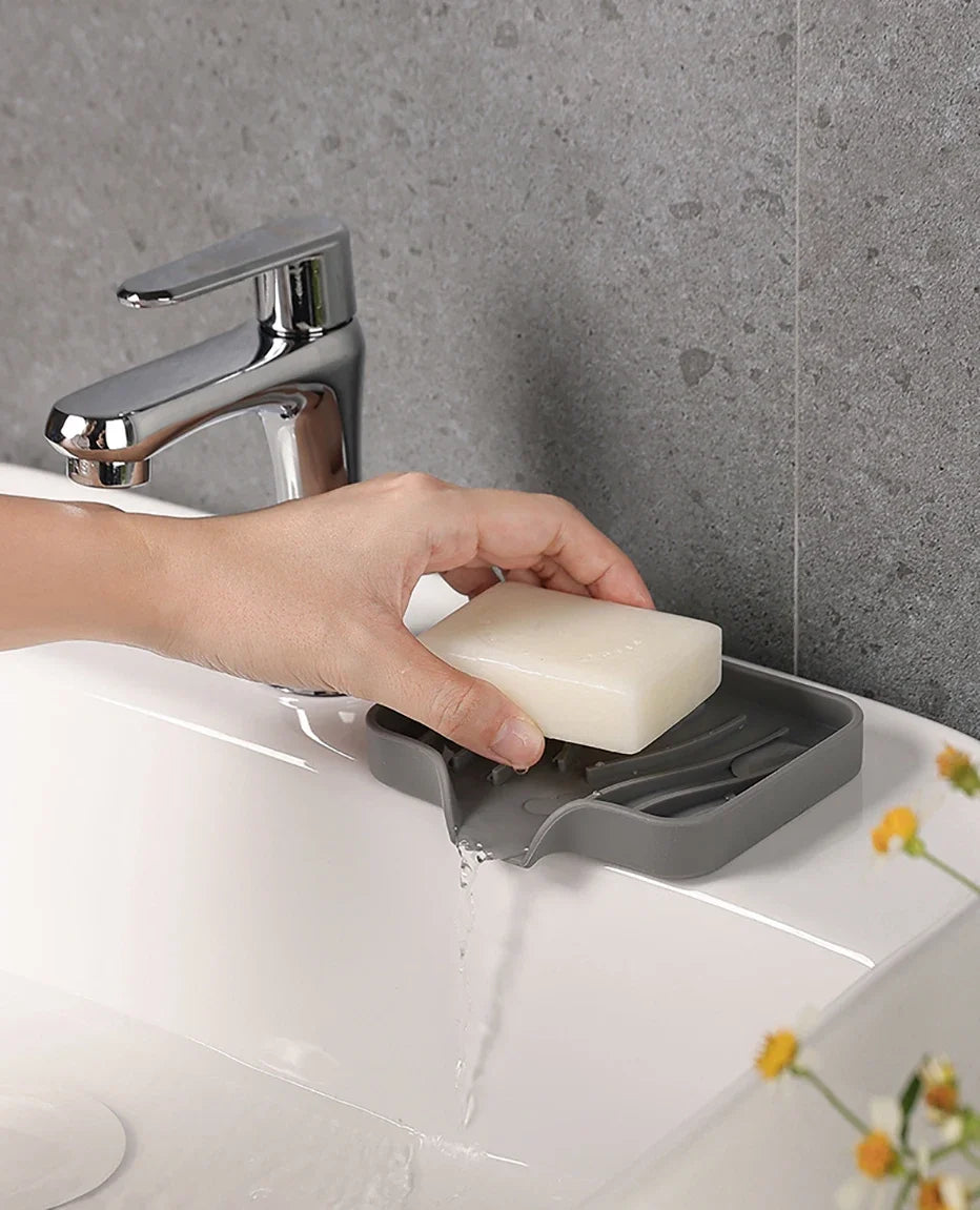 1-Pack Silicone Drain Soap Box Kitchen Bathroom Anti-slip Sink Tray Creative Washing Table Soap Tray Free Punch Drain Rack Oasis Select