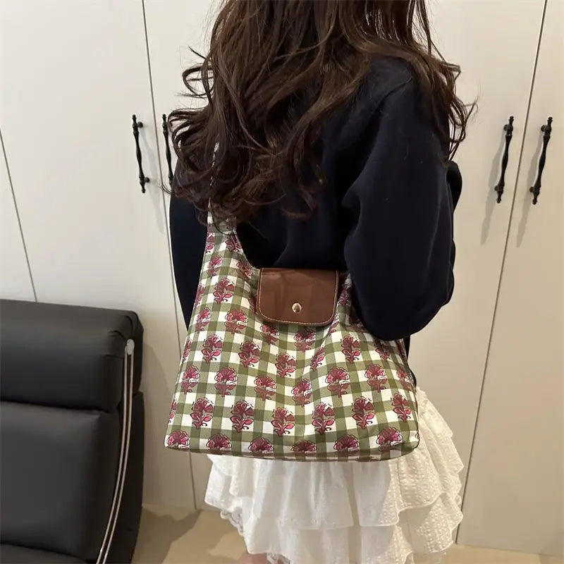 Floral-Decorated Large-Capacity Fashionable Women's Shoulder Tote Bag Oasis Select