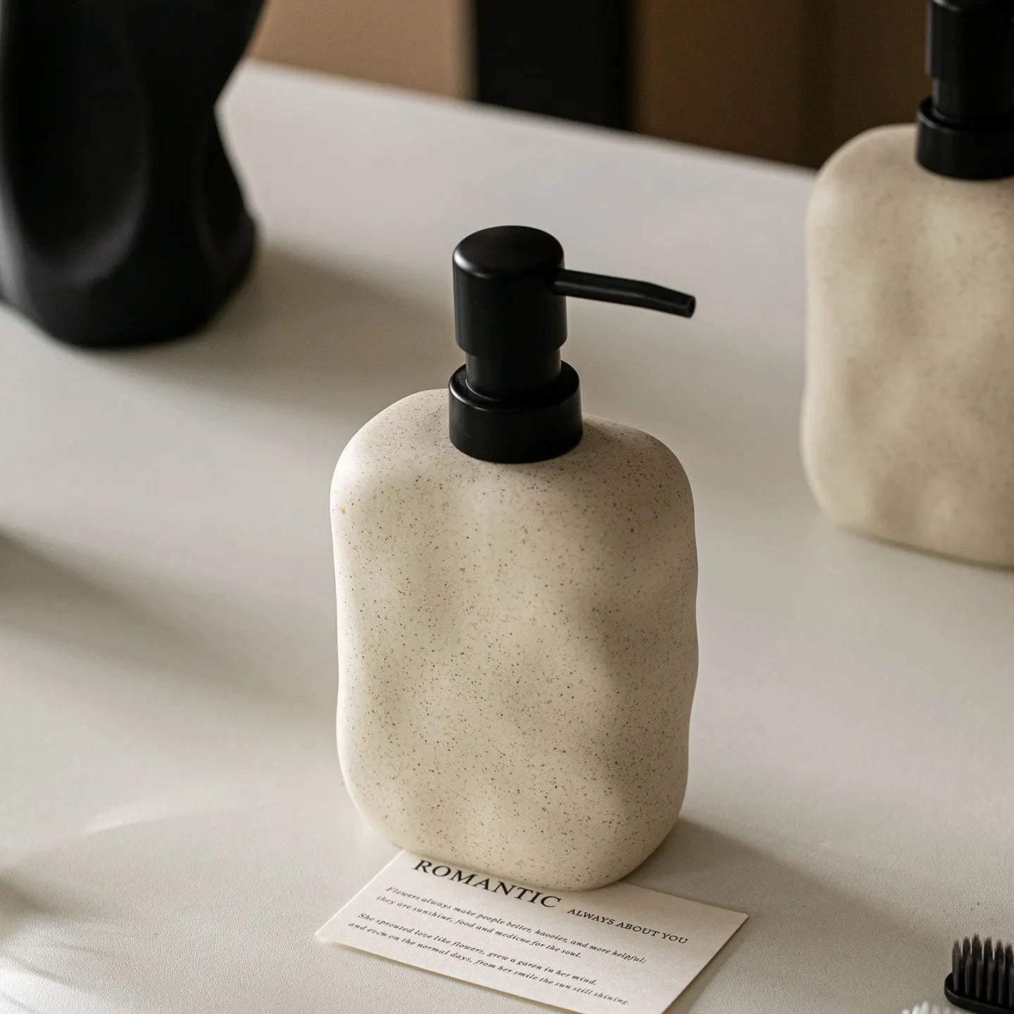 Nordic Ceramic Squeeze Soap Dispenser Bathroom Lotion Bottle for Shampoo Body Lotion Conditioner Bathroom Accessories Home Decor Oasis Select C