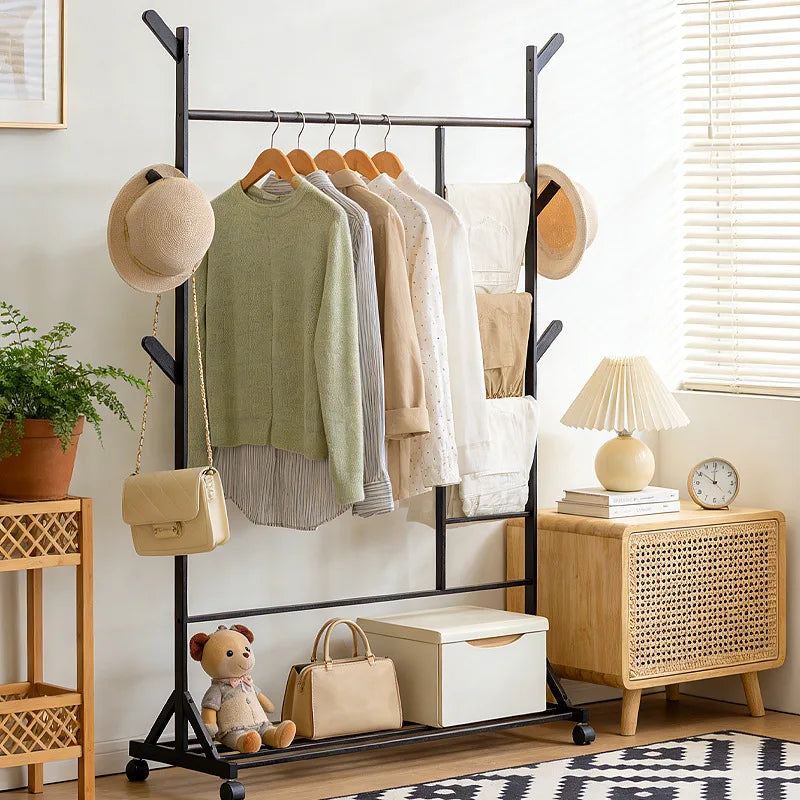 Simple coat rack Hanging hanger Floor to ceiling Living room Bedroom hanger Children's creative solid wooden clothes rack Oasis Select
