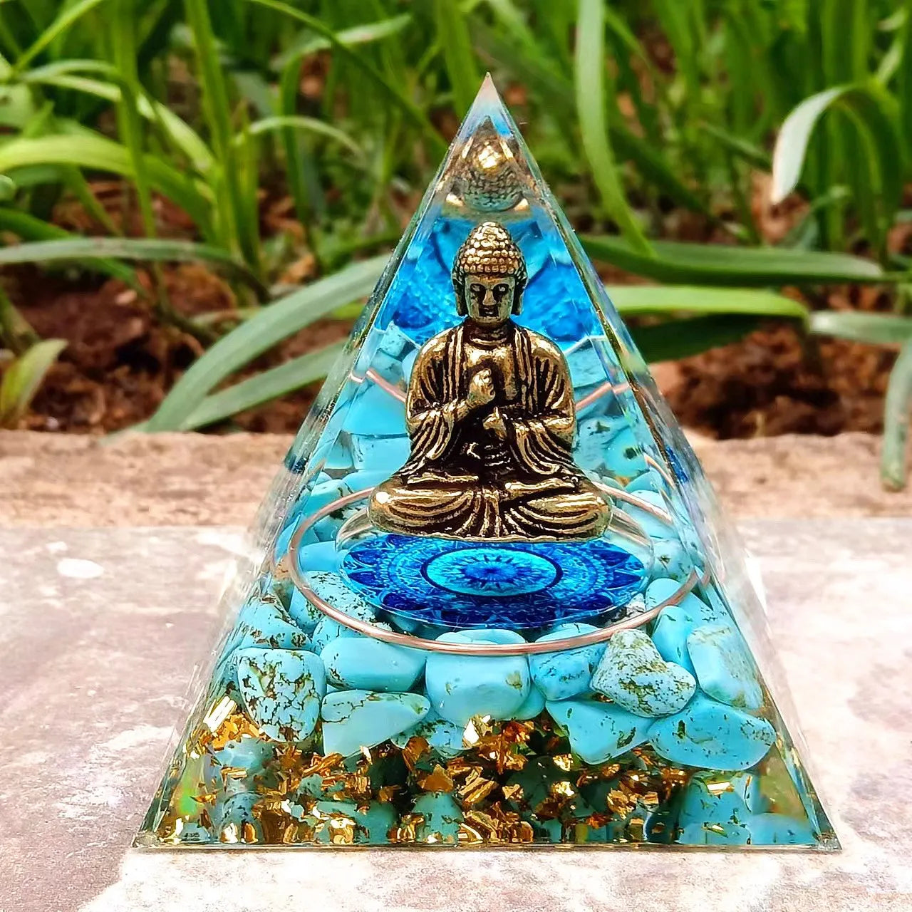 Crystal Pyramid Ornaments Crushed Stone Glue Dropping Resin Crafts