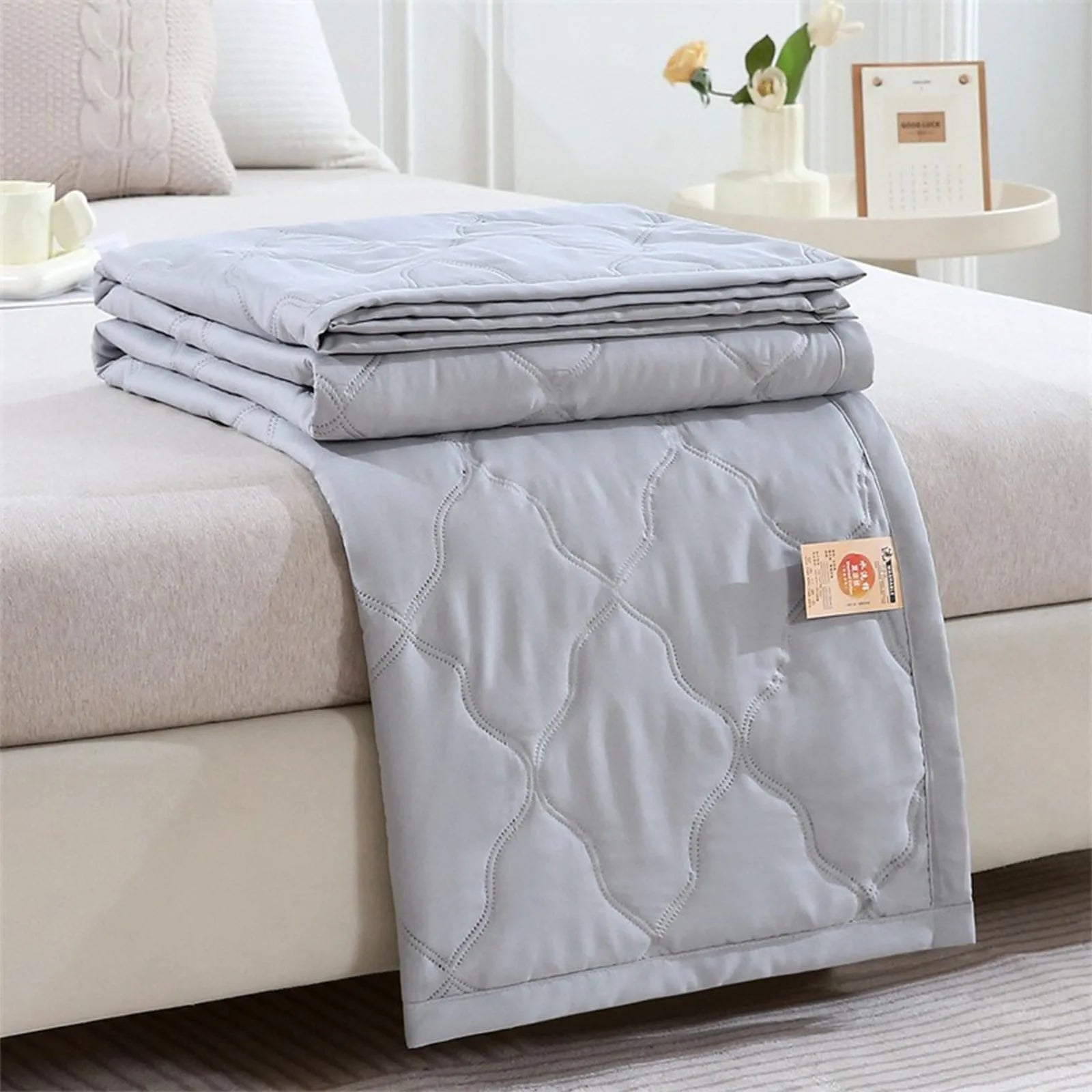 New Double Sided Cooling Blanket Cold Effect Skin-Friendly Conditioning Quilt Spring Summer Breathable Cooler Quilt Oasis Select Dark Gray One Size