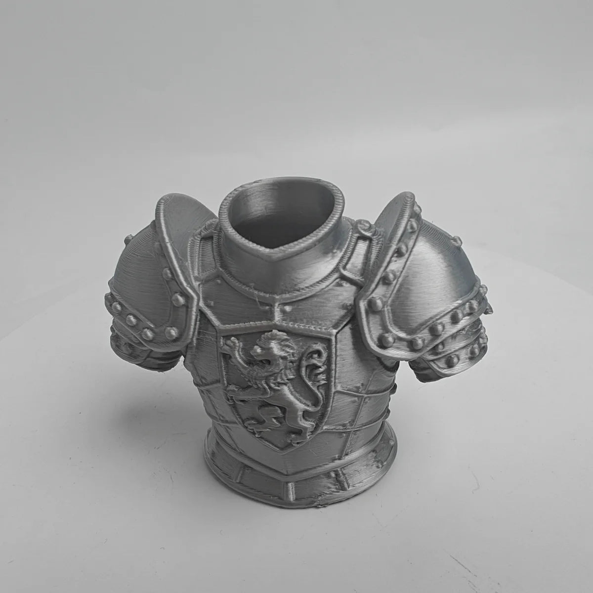 Medieval Knight Armor Aquarium Statuette Decor Retro Fish Hideout Planter for Aquatic Plants Shrimp Fish Tank Ornament Plant Pot Oasis Select