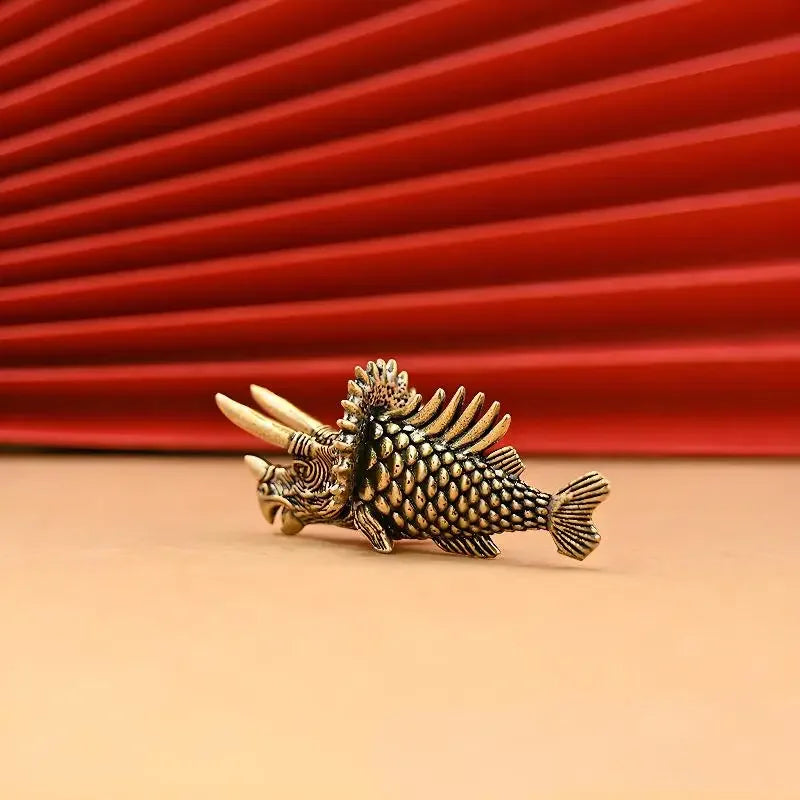 Retro Brass Fish Figurines Lucky Animal Statue Mini Home Decor Desk Ornament Tea Pet Cute Gift Animal Figurines Oasis Select