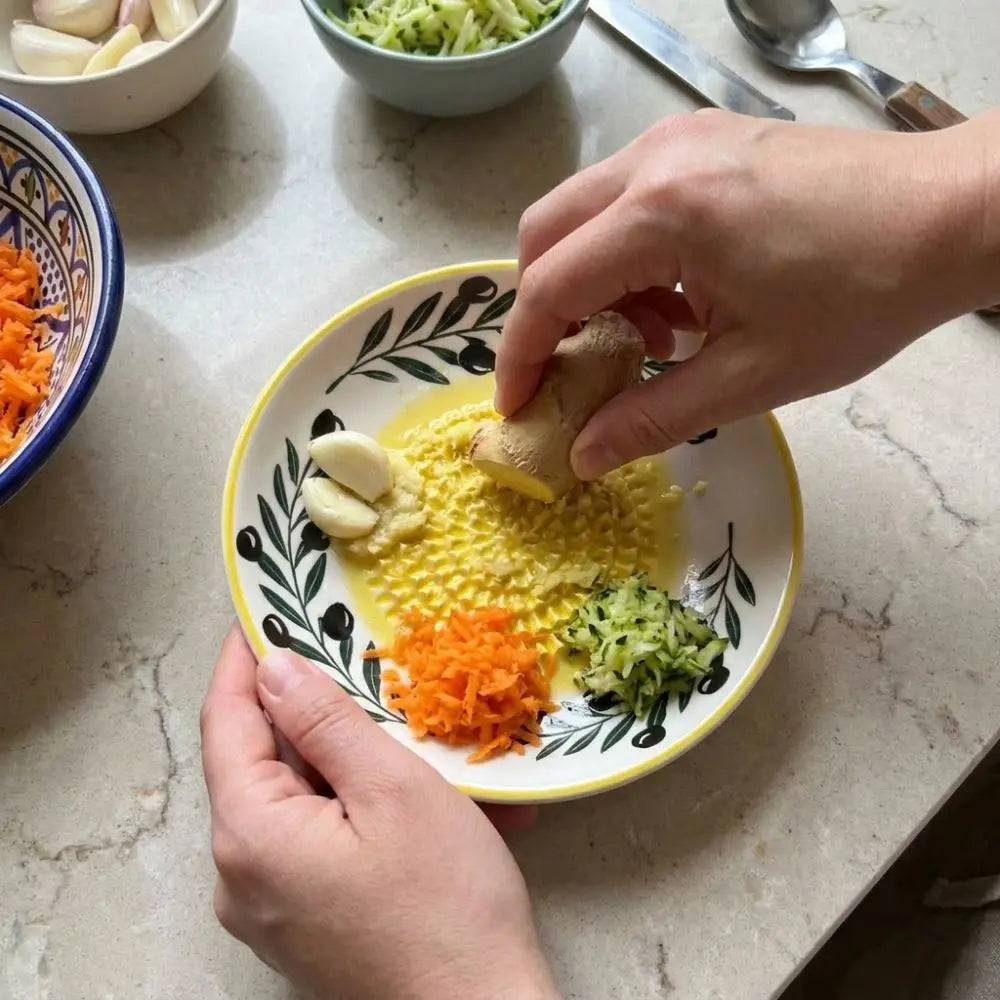 Ceramic Garlic Grater Grinding Bowl – 12cm Non-Slip Plate