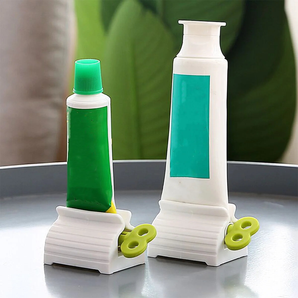 Efficient and Hassle-Free Toothpaste Tube Squeezer for a Smooth and Comfortable Brushing Experience Oasis Select