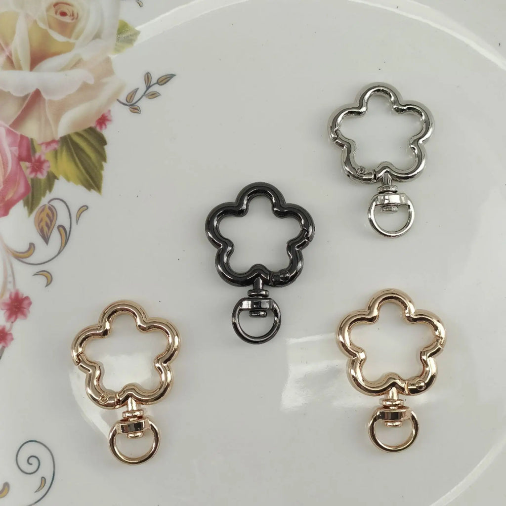 5pcs Metal Flower Shape Keychain Clasp Swivel Snap Key Chain Bulk Blossom Spring Snap Lobster Claw Hook for Keyring Craft DIY Oasis Select