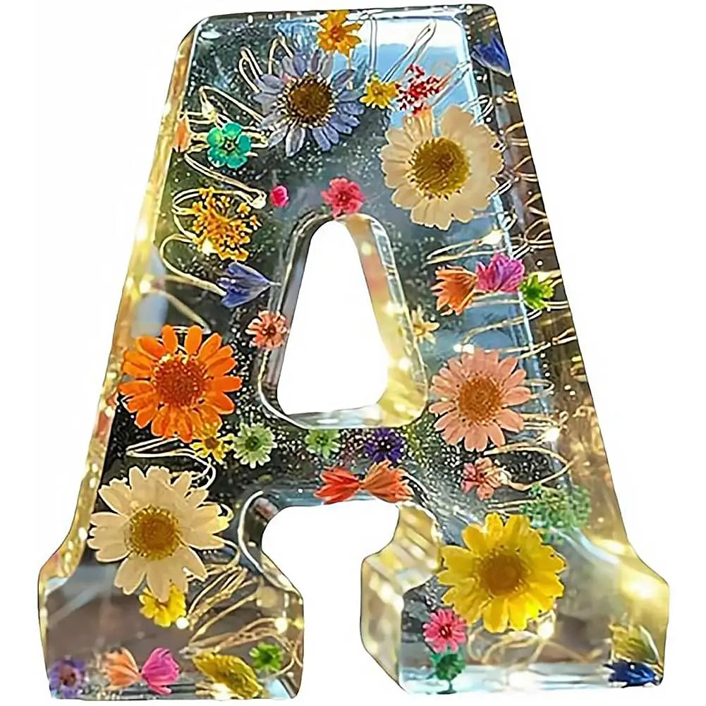 Floral Resin LED Letter Light – Dried Flower Night Lamp