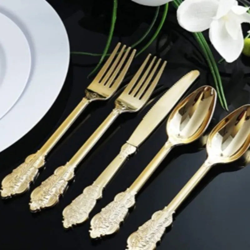 Golden 90pcs Embossed Vintage Plastic Cutlery Set, Dual-Use Knife Fork Spoon Utensils Disposable Cutlery Used for Parties Oasis Select