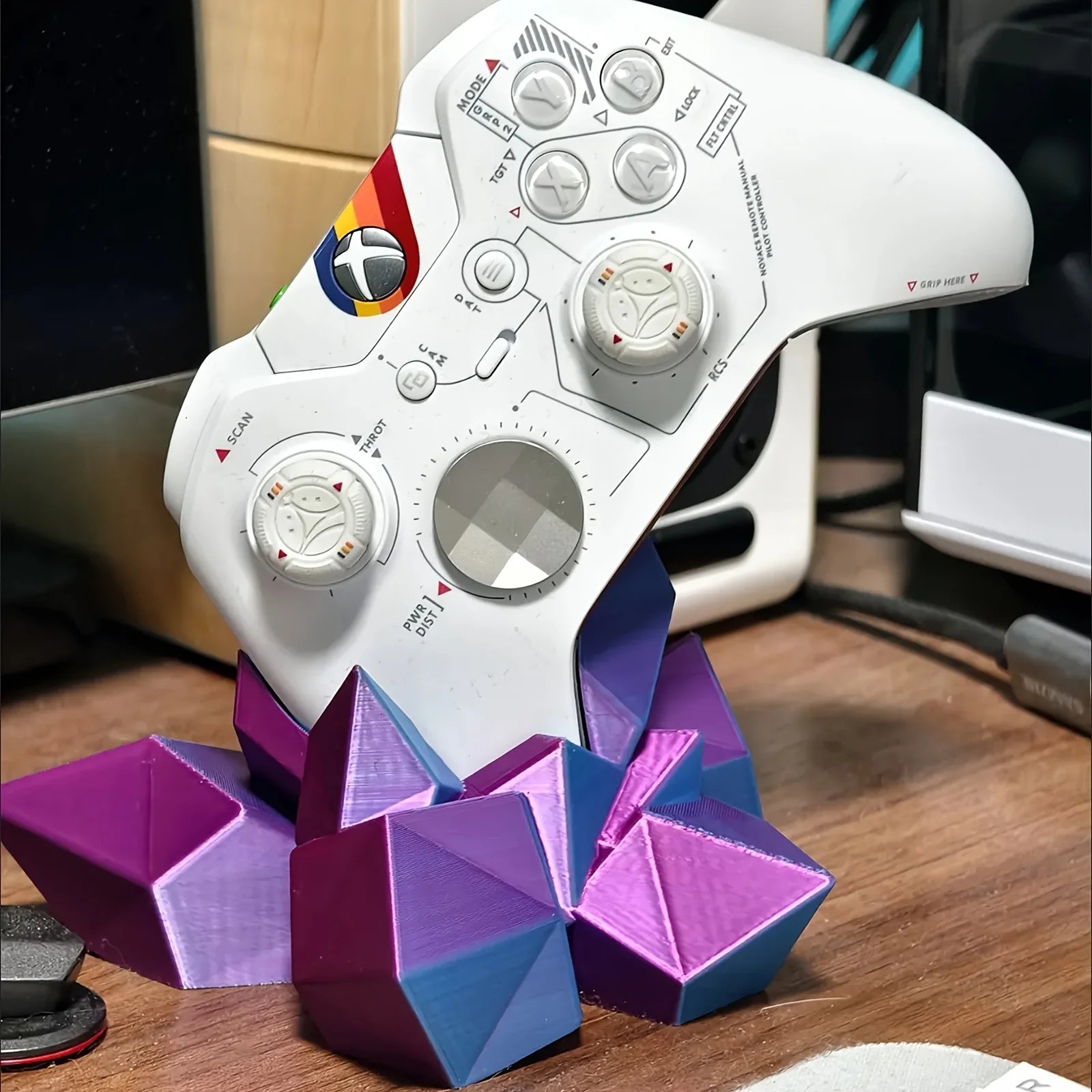 3D Printed Crystal Game Controller Stand Holder Compatible with Xbox PS4 PS5 Switch Gaming Desk Decor Ornament Gift Oasis Select