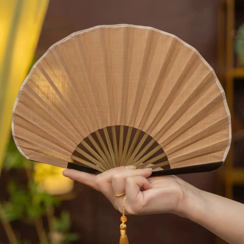 Japanese Style Retro Shell Shaped Fan Silk Cloth Bamboo Folding Fans with Pendant Wedding Hand Fans Solid Color Curved Fanbone Oasis Select D