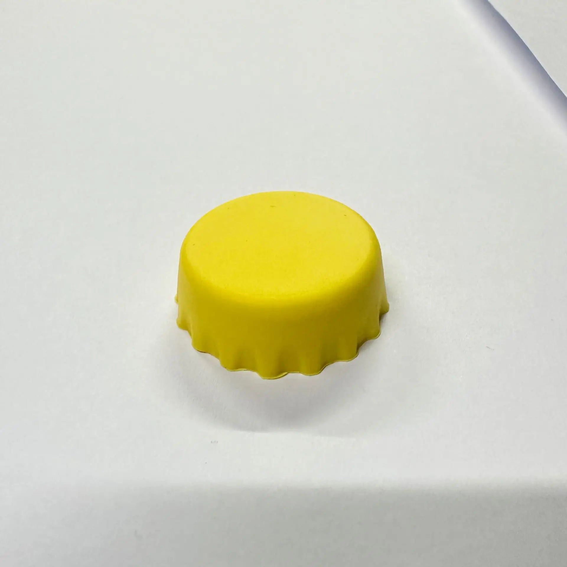 Food - Grade Silicone Wine Bottle Stopper: Universal Round Seal for Wine, Beer & Glass Bottles, Soft & Leak - Proof Oasis Select Beer cap yellow 3PCS