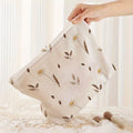 Large Capacity Makeup Bag with A Zipper Closure Featuring Falling Autumn Leaves and Blooming Daisies, Cosmetic Storage Bag Oasis Select 1pc