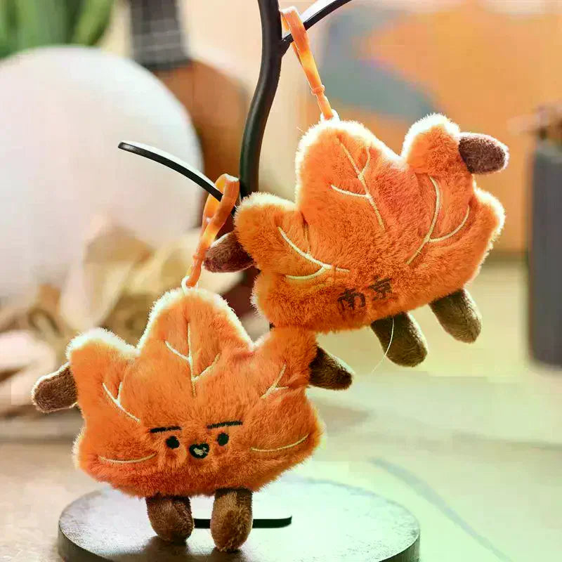 1Pcs Fun And Cute Small Maple Leaf Plush Keychain Couple Backpack Pendant Mock Leaf Doll Decoration Gift Oasis Select