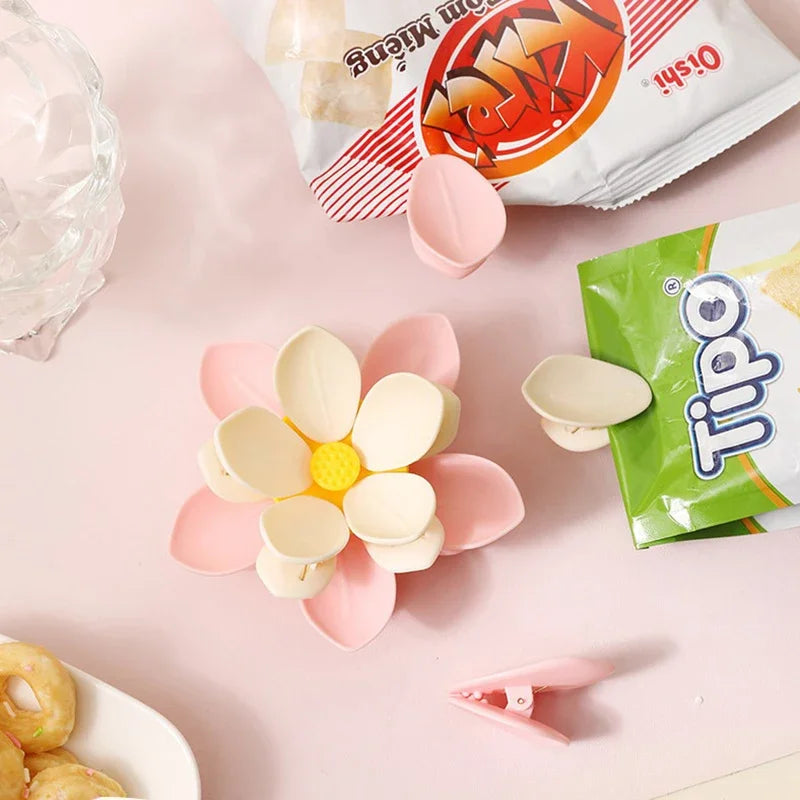 3D Lotus Shape Magnetic Snack Bag Sealer Clip Food Sealing Clip Fridge Magnet Kitchen Decorative Accessory Oasis Select